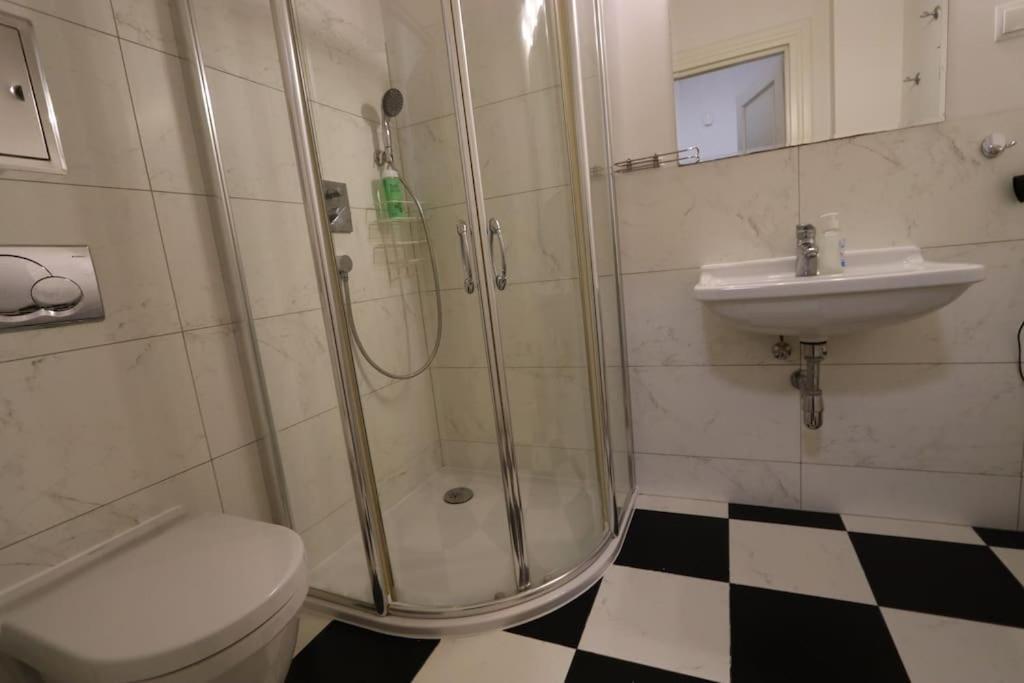 Fantastic Waw - Kp22 Room B Warsawa Bagian luar foto